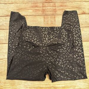 Leopard print workout leggings